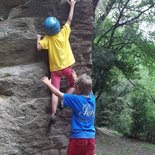 Escalade en falaise au Roc du Gorb (Aveyron)