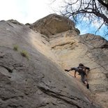 Climbing lesson: autonomy on cliff (Grenoble)