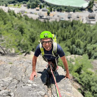 escalade-grande-voie-chamonix.png