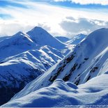 Watching chamois in winter at Albiez (Maurienne)