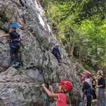 Introduction to cliff climbing in Grenoble